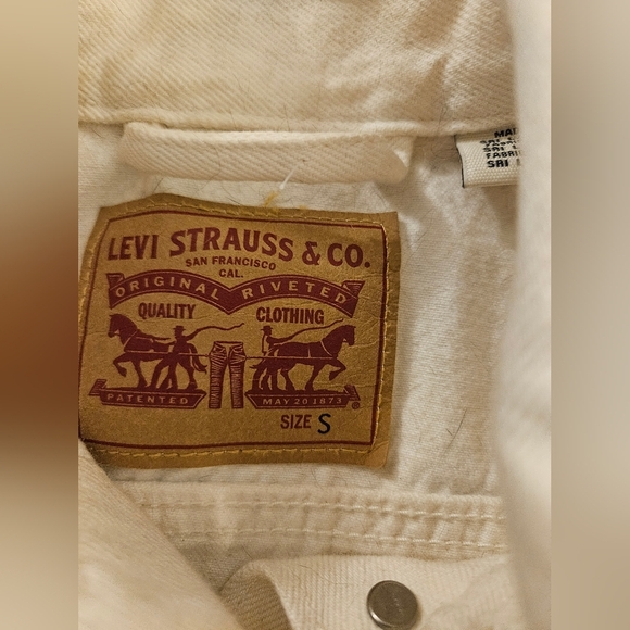 Levi's Women's Cream Denim Jacket Size Small - Picture 3 of 5